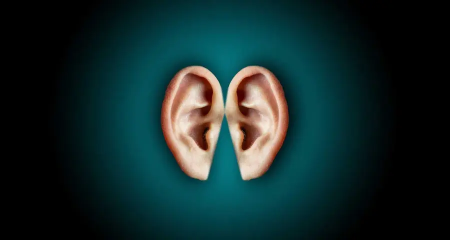 Ronzio e pressione all'orecchio, come si manifesta