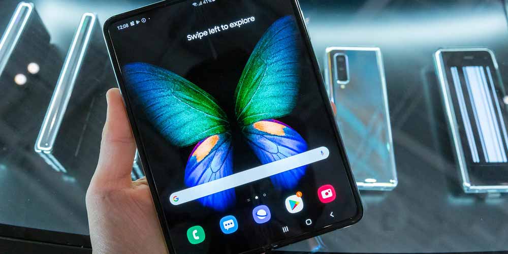 Samsung Galaxy Z Fold 3: pieghevole e fotocamera sotto il display