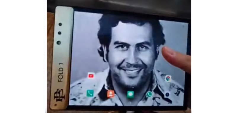 Smartphone pieghevole? Ci pensa il fratello di Pablo Escobar