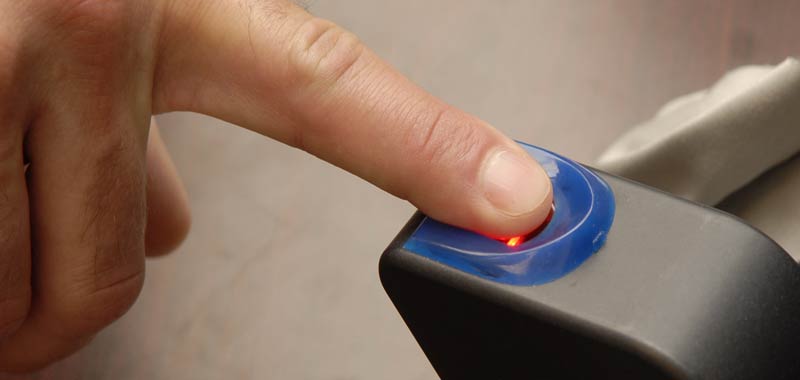 Dl Concretezza, i dipendenti pubblici identificati dalle impronte digitali