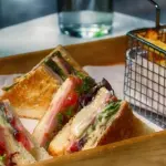 Club sandwich, è lui il panino più amato e celebre del web