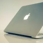 Apple, di nuovo problemi con le tastiere dei suoi Mac