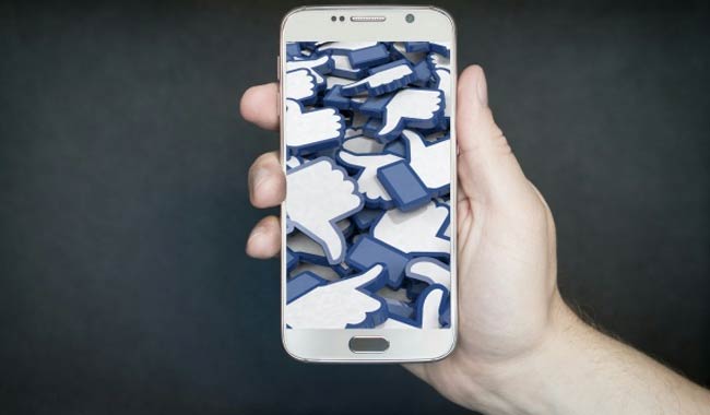 Facebook, ennesima giornata di down in Italia