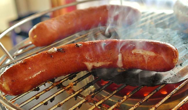 Cancro al seno, salame e salsicce fra i fattori scatenati