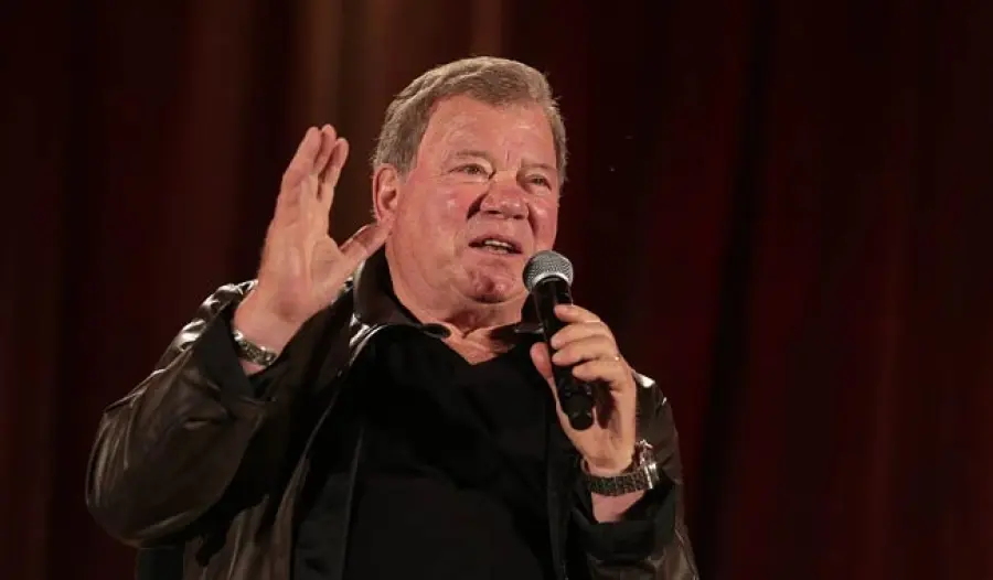 William Shatner affascinato ma preoccupato dalla realtà virtuale