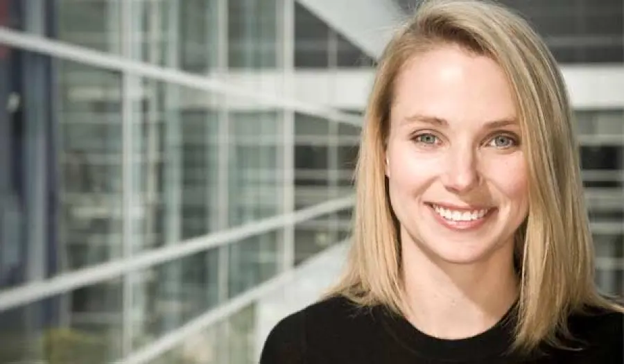 Yahoo! si trasforma: Marissa Mayer lascia