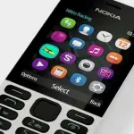 Nokia 150, il nuovo smartphone vecchio stile