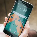 HTC 10 evo con certificazione IP57, resistente a tutto