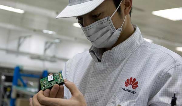 Anche su Huawei la backdoor che invia dati sensibili in Cina