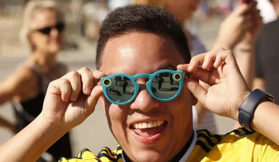 Spectacles di Snapchat in vendita nei Bot: ed è subito sold out