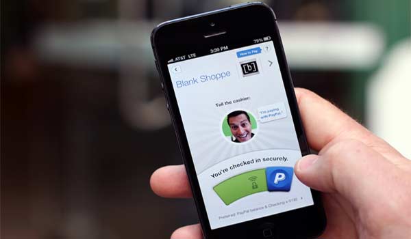 PayPal iOS, con Siri il denaro si invia a voce