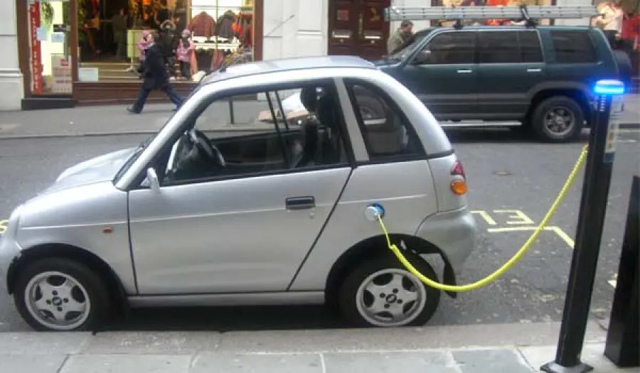 Entro il 2030 più del 65% delle auto saranno elettriche