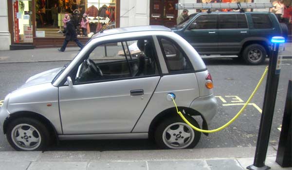 Entro il 2030 più del 65% delle auto saranno elettriche