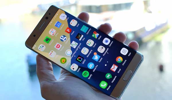 Samsung, fra esplosioni e profitti alle stelle