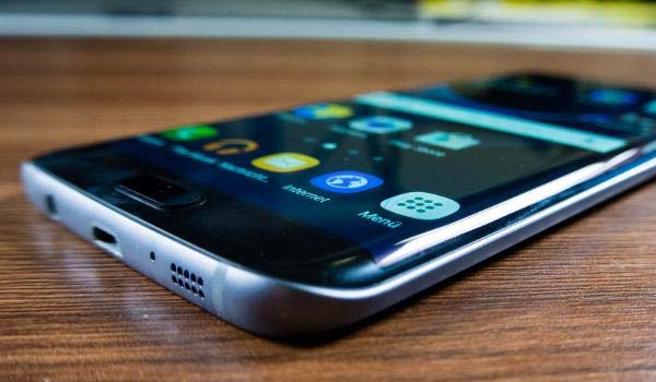 Samsung, lo smartphone più amato dagli italiani