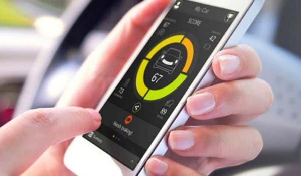 TomTom Curfer, e la tua auto diventa moderna