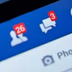 Facebook, nuovi servizi per aiutare chi pensa al suicidio