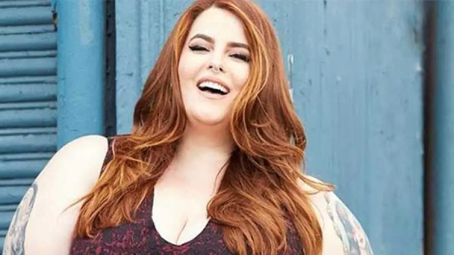 Facebook censura modella xxl, ma poi chiede scusa