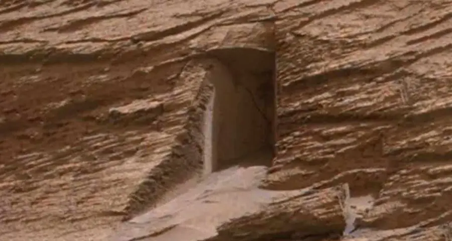 La porta su Marte, le spiegazioni scientifiche non convincono
