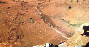 Acqua ritrovata lungo una gola di Marte