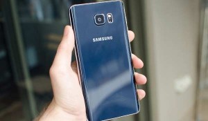 Samsung il Galaxy S7 Edge si colora di Blue Coral