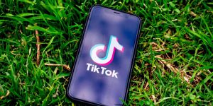 TikTok supera Facebook diventa la regina dei social